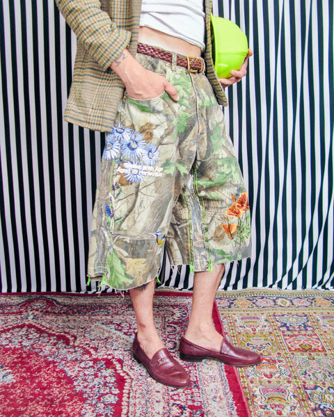 AMALIA DOUBLE-WIDE LONG CAMO SHORT